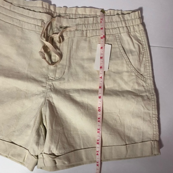 💛NWT Beige Linen Shorts for Women - Picture 4 of 7